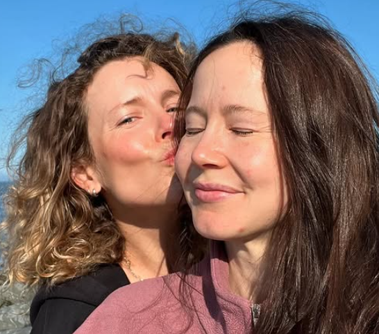 Capture decran 2026 05 07 165335 La com&eacute;dienne Juliette Gosselin fait une annonce qui bouleverse ses fans : elle est enceinte