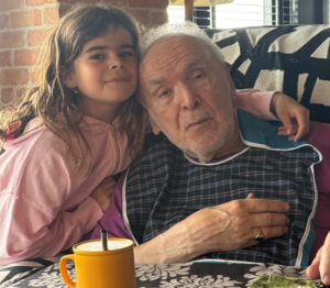Capture decran 2026 05 19 153836 Patrick Zab&eacute; en compagnie de sa petite-fille Billie : Kim Rusk partage un moment pr&eacute;cieux