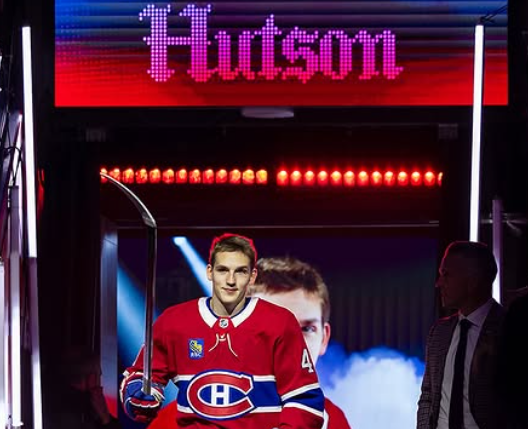 Capture decran 2026 05 20 152728 e1779305293269 Lane Hutson partage un moment sp&eacute;cial avec une l&eacute;gende des Canadiens (Photos)