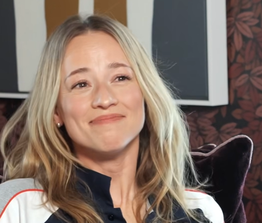 Karine Vanasse dévoile les magnifiques rénovations de sa maison dans les Cantons-de-l’Est 1 Karine Vanasse dévoile les magnifiques rénovations de sa maison dans les Cantons-de-l’Est Capture decran 2026 05 23 232006 Karine Vanasse dévoile les magnifiques rénovations de sa maison dans les Cantons-de-l’Est