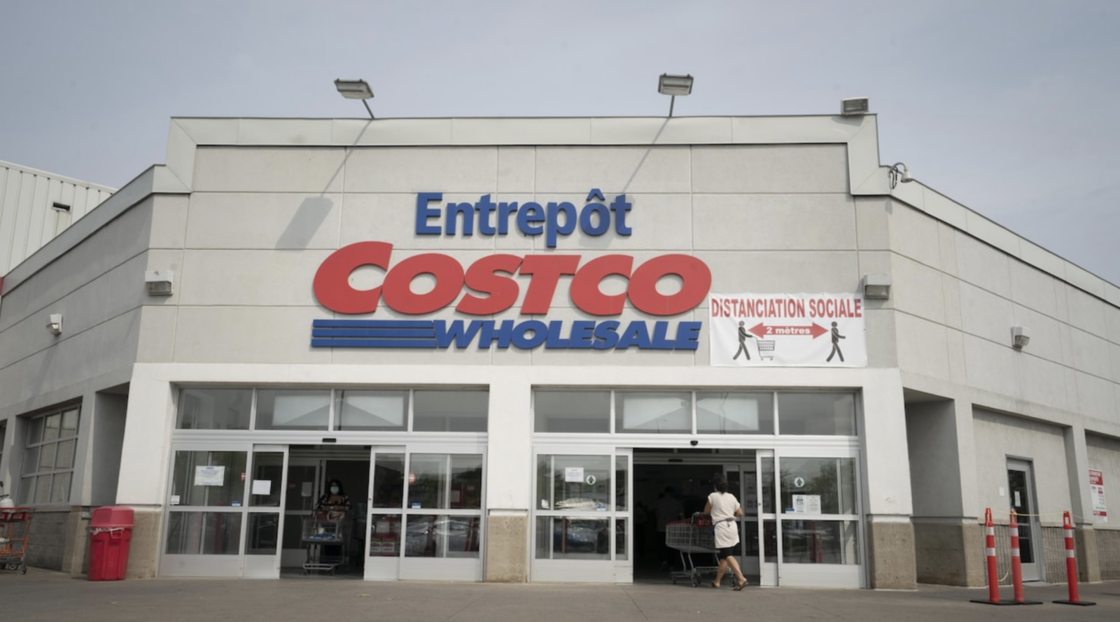 Capture le 2026 05 01 a 09.15.44 New : Les clientes se l&rsquo;arrachent pour moins de 30 $ Costco frappe fort et touche le coeur de clients