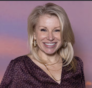 Capture le 2026 05 05 a 23.57.51 Surprise totale en direct &agrave; la radio : Cathy Gauthier d&eacute;voile l&rsquo;identit&eacute; de son nouvel amoureux &laquo; &Agrave; mon &acirc;ge, pu le temps de niaiser ! &raquo;