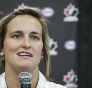 Capture le 2026 05 08 a 08.18.41 D&eacute;couvrez le cadeau original que Marie-Philip Poulin offre un sp&eacute;ciale cadeaux d&eacute;cisif &agrave; sa femme pour sa f&ecirc;te !