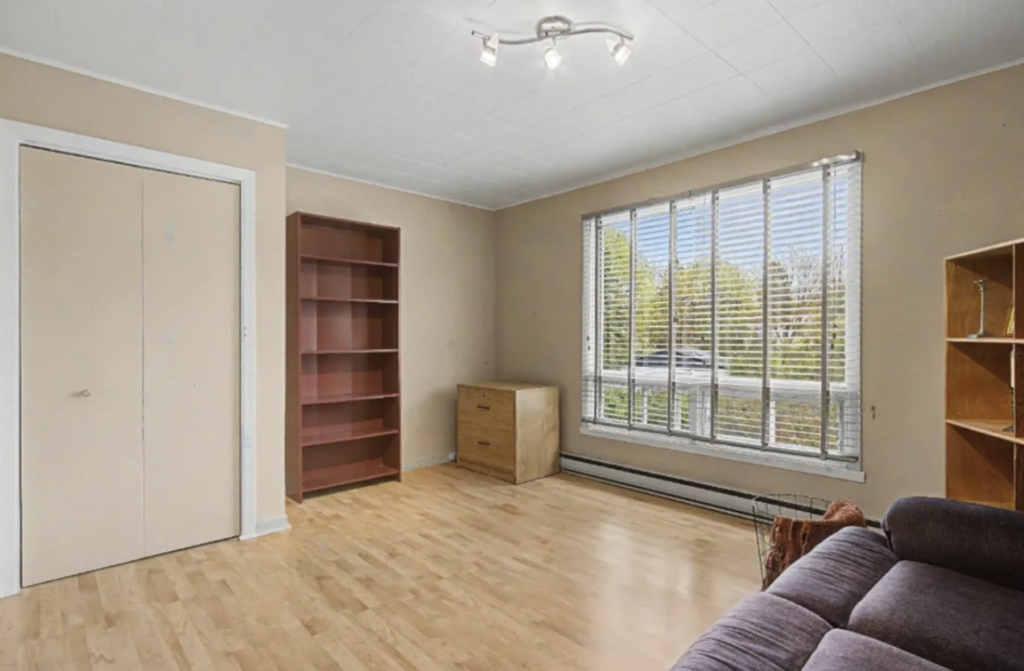 Capture le 2026 05 08 a 10.52.45 La maison de famille de Marie-Lyne Joncas est &agrave; vendre pour 839 000 $ (10)photos
