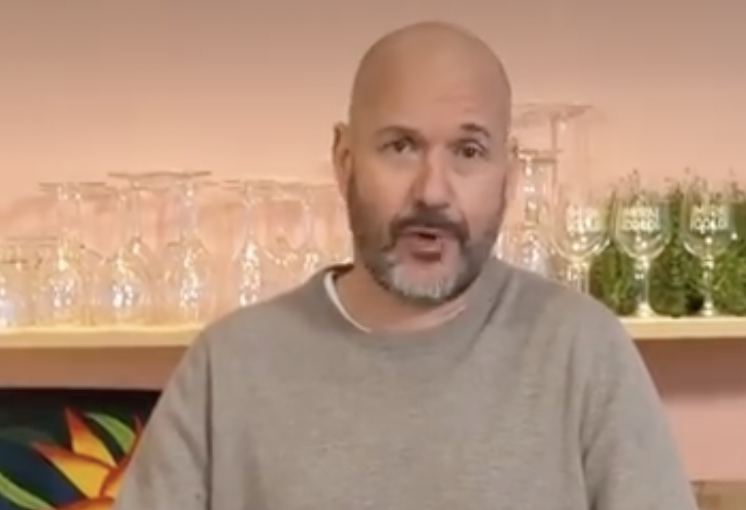 Séries 2026: Martin Matte et Maxi lancent une recette hilarante pour « rincer » les Sabres 1 Séries 2026: Martin Matte et Maxi lancent une recette hilarante pour « rincer » les Sabres Capture le 2026 05 15 a 08.24.23 e1778830188341 Séries 2026: Martin Matte et Maxi lancent une recette hilarante pour « rincer » les Sabres