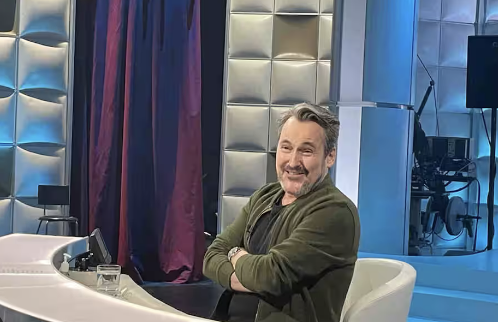 Fin de saison à TLMEP pour Guy A. Lepage : Voici l'animatrice vedette qui occupera vos dimanches soirs 1 Fin de saison à TLMEP pour Guy A. Lepage : Voici l'animatrice vedette qui occupera vos dimanches soirs Capture le 2026 05 17 a 22.49.28 Fin de saison à TLMEP pour Guy A. Lepage : Voici l'animatrice vedette qui occupera vos dimanches soirs