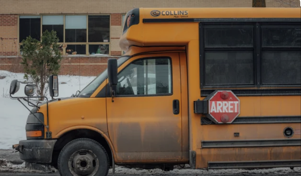 Capture le 2026 05 23 a 06.30.40 Drame routier dans une ville au Qu&eacute;bec : un autobus scolaire et un cycliste impliqu&eacute;s dans une collision mortelle
