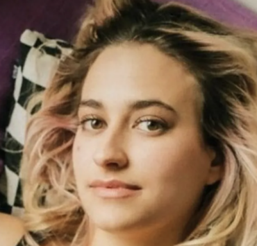 C'est l'été : Éléonore Lagacé fait sensation en bikini et embrase le web 2 C'est l'été : Éléonore Lagacé fait sensation en bikini et embrase le web Capture le 2026 05 26 a 08.11.44 C'est l'été : Éléonore Lagacé fait sensation en bikini et embrase le web
