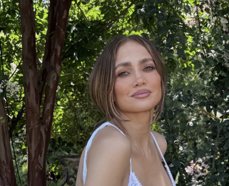 Capture le 2026 05 28 a 08.49.23 Jennifer Lopez brise sa discr&eacute;tion et partage de rares photos avec ses jumeaux de 18 ans : Mais un d&eacute;tail attire des milliers d'internautes