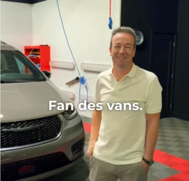 Capture decran 2026 06 04 141324 Luc Poirier roule en Ferrari le week-end&hellip; et en semaine, c'est avec sa fourgonnette familiale