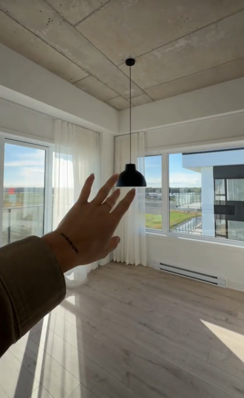 Capture decran 2026 06 09 114629 Alicia Moffet d&eacute;voile son nouveau penthouse et les images impressionnent !