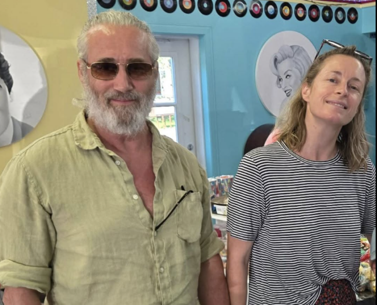 Capture decran le 2026 06 30 a 16.16.26 Roy Dupuis et Christine Beaulieu cr&eacute;ent la surprise dans une cr&egrave;merie qu&eacute;b&eacute;coise