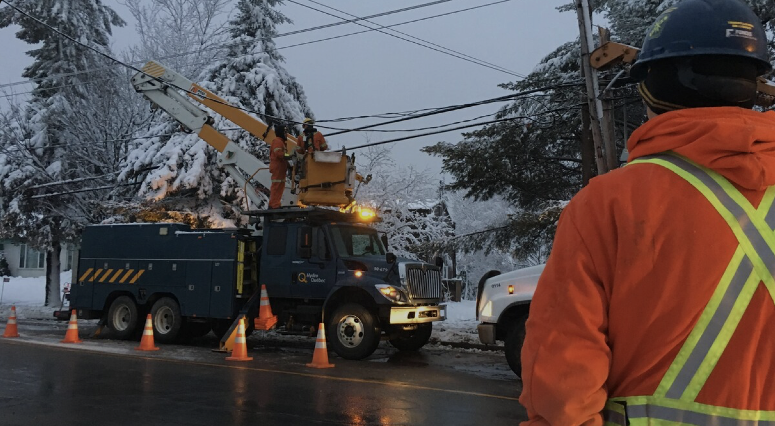 Plus de 30 000 clients d'Hydro-Québec seront plongés dans le noir après le passage d'orages violents voici les secteurs touchés 1 Plus de 30 000 clients d'Hydro-Québec seront plongés dans le noir après le passage d'orages violents voici les secteurs touchés Capture le 2026 06 01 a 05.43.42 Plus de 30 000 clients d'Hydro-Québec seront plongés dans le noir après le passage d'orages violents voici les secteurs touchés