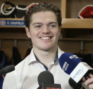 Le bel hommage de Cole Caufield et Nick Suzuki aux championnes de la Victoire de Montréal sur scène 2 Le bel hommage de Cole Caufield et Nick Suzuki aux championnes de la Victoire de Montréal sur scène Capture le 2026 06 01 a 08.02.36 Le bel hommage de Cole Caufield et Nick Suzuki aux championnes de la Victoire de Montréal sur scène