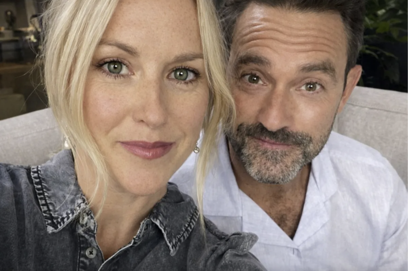 C’est fini Émily Bégin et Guillaume Lemay-Thivierge quittent Saint-Sauveur : 16 photos de leur maison à couper le souffle 1 C’est fini Émily Bégin et Guillaume Lemay-Thivierge quittent Saint-Sauveur : 16 photos de leur maison à couper le souffle Capture le 2026 06 06 a 08.00.35 C’est fini Émily Bégin et Guillaume Lemay-Thivierge quittent Saint-Sauveur : 16 photos de leur maison à couper le souffle