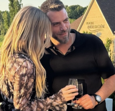 « Il a retrouvé l'amour » : L'ex de Marie-Mai, Ian St-Pierre, s'affiche avec sa nouvelle conjointe 4 « Il a retrouvé l'amour » : L'ex de Marie-Mai, Ian St-Pierre, s'affiche avec sa nouvelle conjointe Capture le 2026 06 08 a 05.43.15 « Il a retrouvé l'amour » : L'ex de Marie-Mai, Ian St-Pierre, s'affiche avec sa nouvelle conjointe