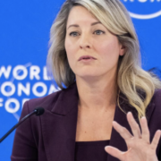 Capture le 2026 06 08 a 05.51.45 &laquo; D&egrave;s le printemps 2026 &raquo; : M&eacute;lanie Joly annonce une nouvelle allocation pour l'&eacute;picerie qui va toucher des millions de Qu&eacute;b&eacute;cois