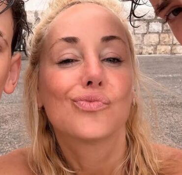 Mariloup Wolfe dévoile de rares clichés de ses fils et ils ont énormément changé 2 Mariloup Wolfe dévoile de rares clichés de ses fils et ils ont énormément changé ef8059c3 6dd0 42f8 9e12 92a68fc8f962 e1782702844191 Mariloup Wolfe dévoile de rares clichés de ses fils et ils ont énormément changé