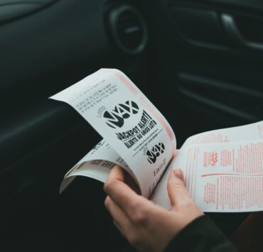 Voici où le Lotto Max fait deux nouveaux multimillionnaires 2 Voici où le Lotto Max fait deux nouveaux multimillionnaires pexels introspectivedsgn 8266775 Voici où le Lotto Max fait deux nouveaux multimillionnaires