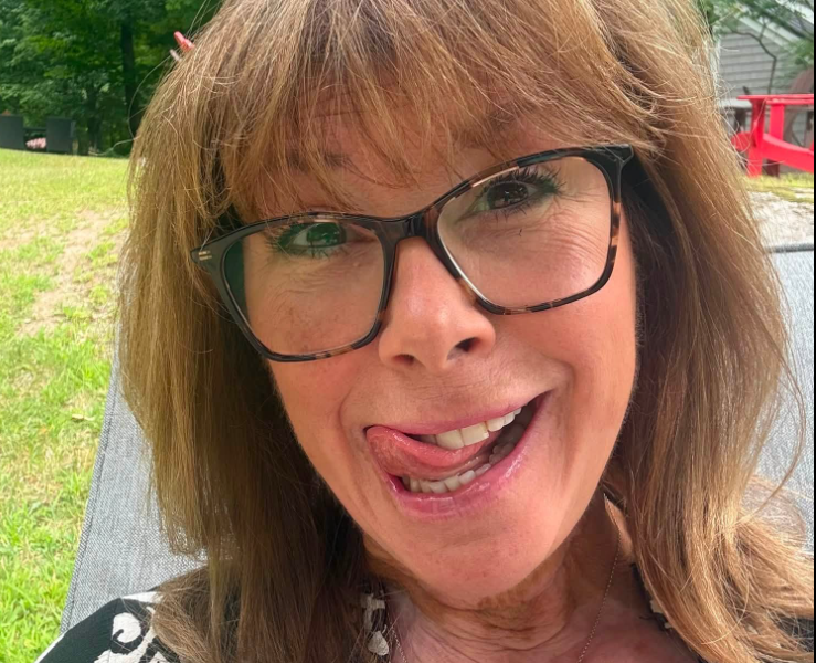 Capture decran 2026 07 31 110229 Chantal Lacroix fait beaucoup r&eacute;agir avec une photo de ses jambes en vacances