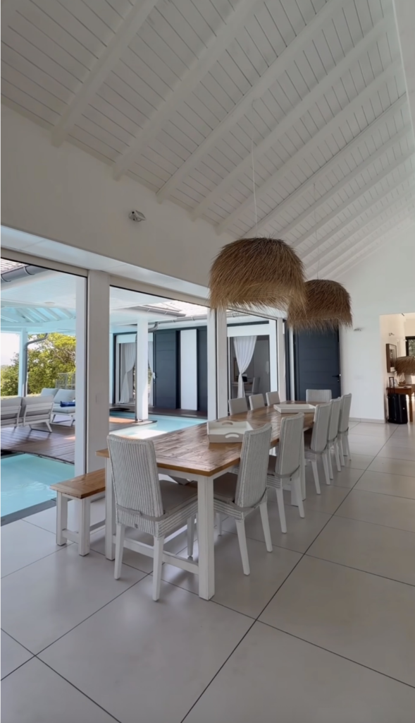 Capture le 2026 07 03 a 10.27.39 &laquo; Sous le choc &raquo; : S&eacute;bastien Delorme nous fait visiter sa nouvelle villa paradisiaque voici les d&eacute;tails qui choquent !!