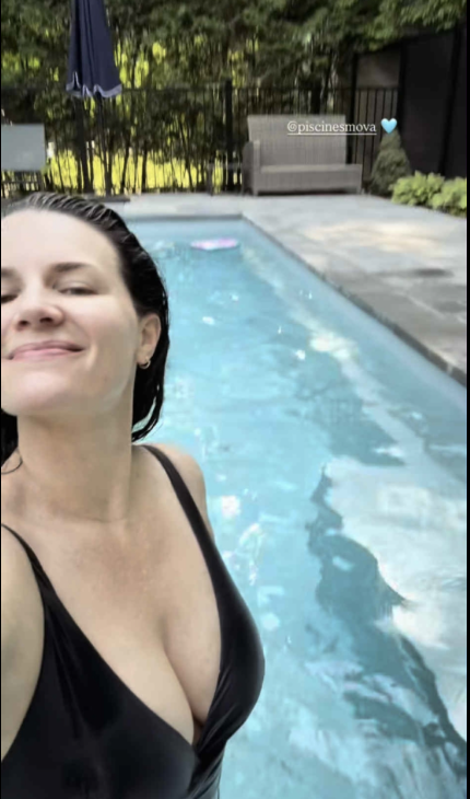 Capture le 2026 07 11 a 09.47.06 C'est l'&eacute;t&eacute; : Marie-&Egrave;ve Janvier rayonne en bikini dans sa piscine partage des photos