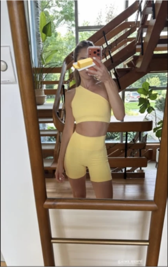 Capture le 2026 07 22 a 14.19.37 Maripier Morin fait tourner les t&ecirc;tes avec un look sexy-estival tout simplement canon !