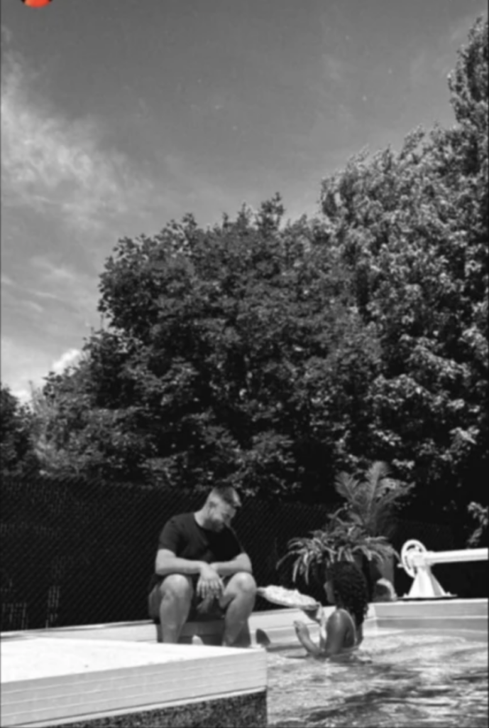 Capture le 2026 07 26 a 09.00.36 M&eacute;lissa B&eacute;dard partage une nouvelle photo ce serait lui son amoureux