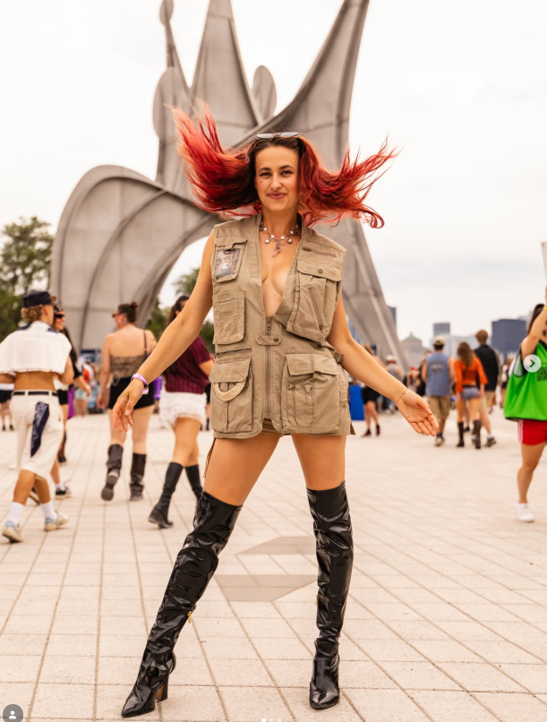 Éléonore Lagacé dévoile son look le plus sexy du week-end à Osheaga 6 Éléonore Lagacé dévoile son look le plus sexy du week-end à Osheaga Capture decran 2026 08 02 232949 Éléonore Lagacé dévoile son look le plus sexy du week-end à Osheaga