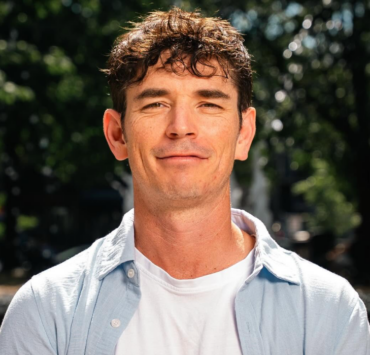 À 55 ans, Sébastien Delorme surprend tout le monde avec ce nouveau projet 2 À 55 ans, Sébastien Delorme surprend tout le monde avec ce nouveau projet Capture decran 2026 08 03 064121 À 55 ans, Sébastien Delorme surprend tout le monde avec ce nouveau projet