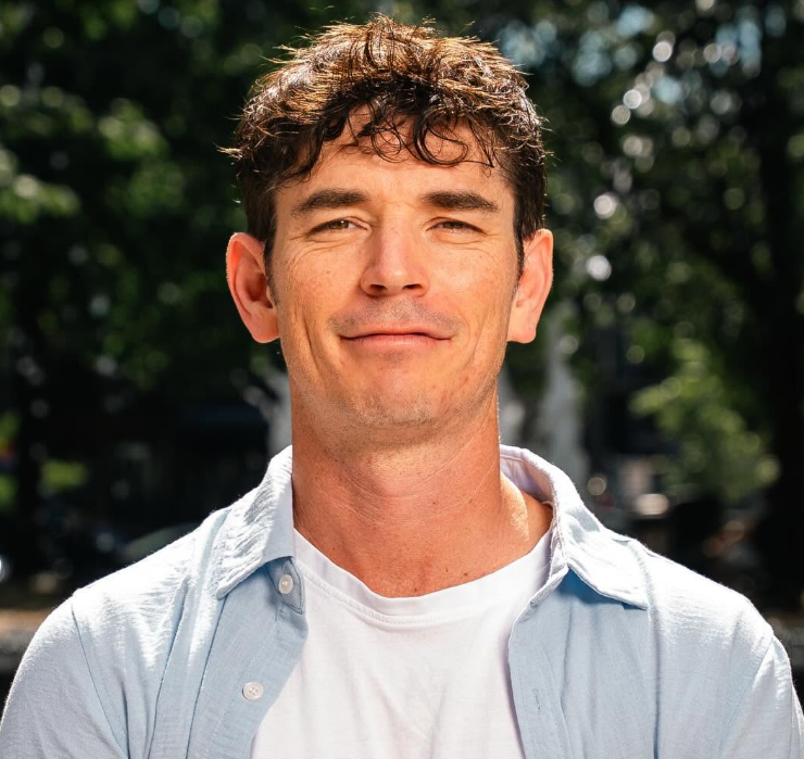 Capture decran 2026 08 03 064121 &Agrave; 55 ans, S&eacute;bastien Delorme surprend tout le monde avec ce nouveau projet