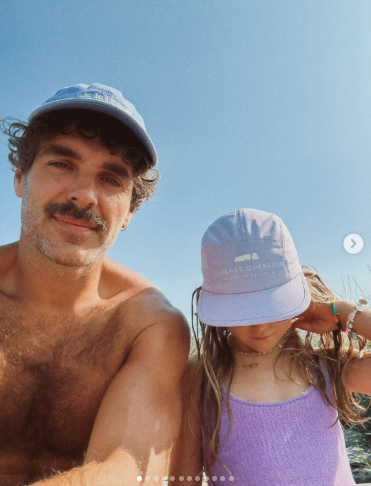 Capture decran 2026 08 12 230718 Alex Nevsky et Vanessa Pilon r&eacute;unis en famille: d&eacute;couvrez leurs photos de vacances