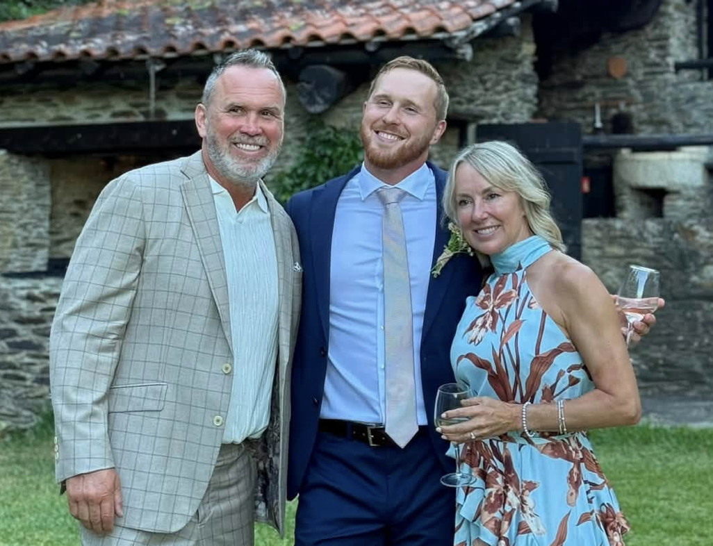 Dave Morissette partage les plus beaux clichés du mariage de son fils 1 Dave Morissette partage les plus beaux clichés du mariage de son fils Capture decran le 2026 08 10 a 09.37.10 Dave Morissette partage les plus beaux clichés du mariage de son fils