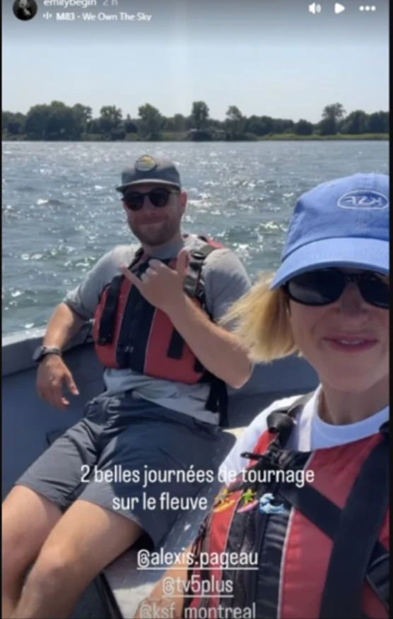 Capture le 2026 08 06 a 09.43.31 &Eacute;mily B&eacute;gin en tr&egrave;s bonne compagnie : Ses photos sur l'eau enflamment les r&eacute;seaux sociaux
