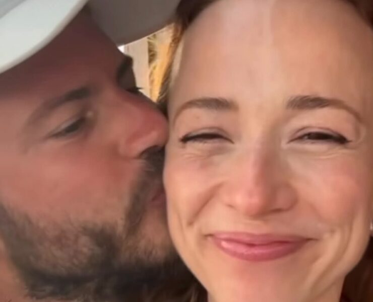 afcf2ee1 a23c 4e33 a75a 27ced1178df7 Karine Vanasse surprend tout le monde avec des rares photos de son chum