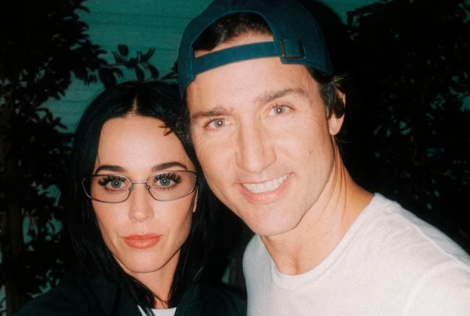 Une photo de Katy Perry avec Justin Trudeau alimente les rumeurs : serait-elle enceinte? 1 Une photo de Katy Perry avec Justin Trudeau alimente les rumeurs : serait-elle enceinte? Capture decran 2026 09 22 111303 Une photo de Katy Perry avec Justin Trudeau alimente les rumeurs : serait-elle enceinte?