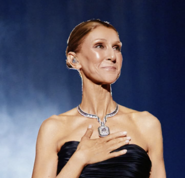 Céline Dion fait sensation avec sa tenue lors de son retour sur scène 2 Céline Dion fait sensation avec sa tenue lors de son retour sur scène Capture decran le 2026 09 14 a 10.43.07 Céline Dion fait sensation avec sa tenue lors de son retour sur scène