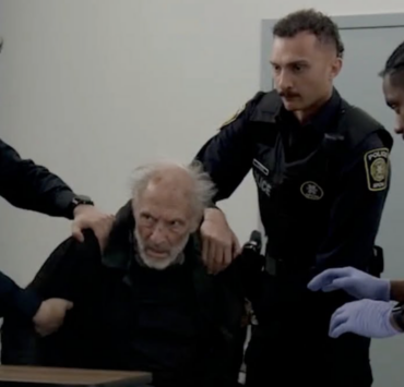 STAT : vous ne l’avez peut-être pas reconnu… voici le comédien derrière le mystérieux homme-loup 3 STAT : vous ne l’avez peut-être pas reconnu… voici le comédien derrière le mystérieux homme-loup Capture decran le 2026 09 17 a 13.47.36 STAT : vous ne l’avez peut-être pas reconnu… voici le comédien derrière le mystérieux homme-loup