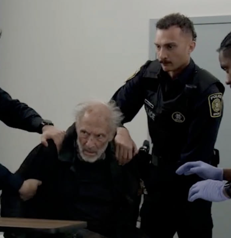 Capture decran le 2026 09 17 a 13.47.36 STAT : vous ne l&rsquo;avez peut-&ecirc;tre pas reconnu&hellip; voici le com&eacute;dien derri&egrave;re le myst&eacute;rieux homme-loup