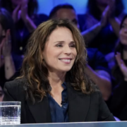 Capture decran le 2026 09 22 a 12.57.06 Surprise sur le tapis rouge : Suzanne Cl&eacute;ment pr&eacute;sente son nouvel amoureux