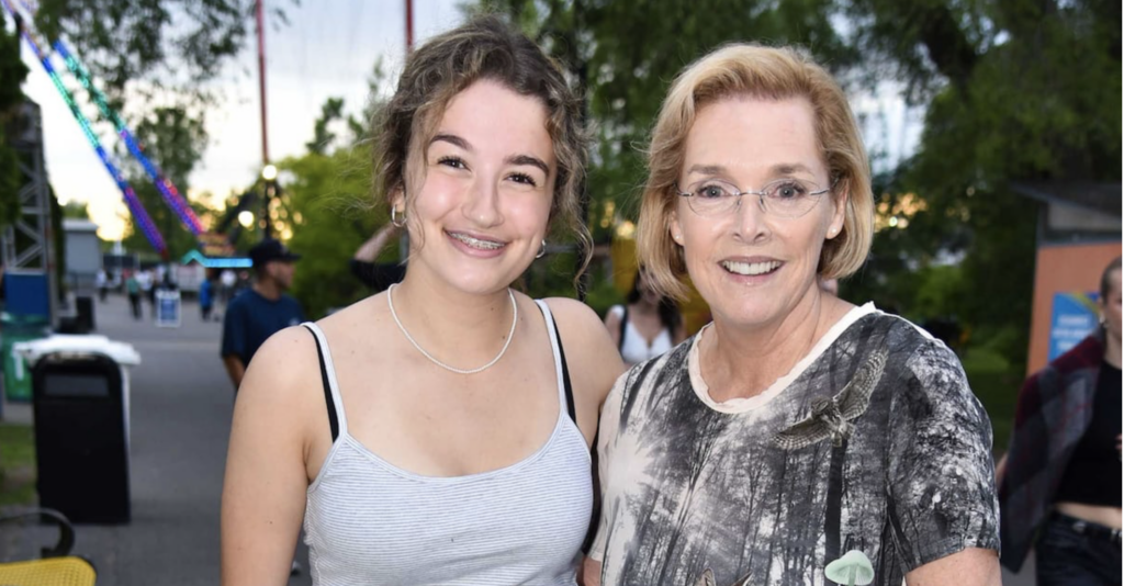 Sophie Thibault et Mila : sa fille adoptée sous les projecteurs, l’émotion frappe fort 3 Sophie Thibault et Mila : sa fille adoptée sous les projecteurs, l’émotion frappe fort Capture le 2026 09 08 a 10.36.23 Sophie Thibault et Mila : sa fille adoptée sous les projecteurs, l’émotion frappe fort