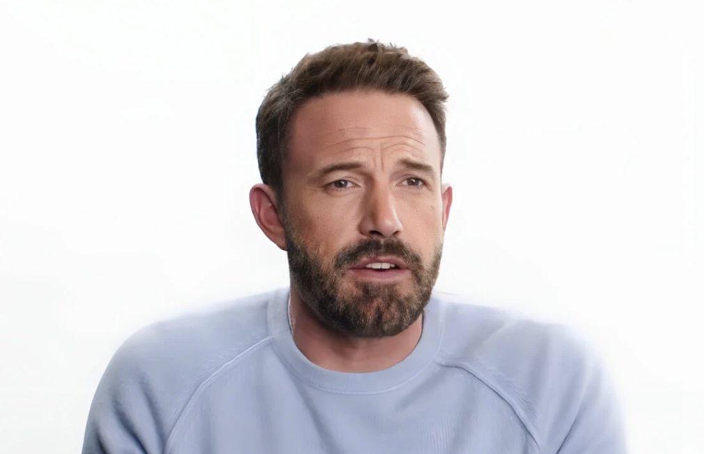 ÉPREUVE FAMILIALE : Ben et Casey Affleck pleurent le décès de leur père, Timothy 1 ÉPREUVE FAMILIALE : Ben et Casey Affleck pleurent le décès de leur père, Timothy Capture le 2026 09 10 a 09.35.16 ÉPREUVE FAMILIALE : Ben et Casey Affleck pleurent le décès de leur père, Timothy
