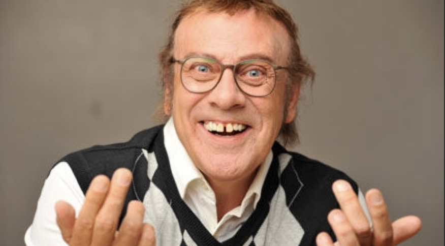 « Un gars une fille IV » : Le grand retour de Pierre Lebeau sur ICI Télé fait réagir 1 « Un gars une fille IV » : Le grand retour de Pierre Lebeau sur ICI Télé fait réagir Capture le 2026 09 17 a 00.11.08 « Un gars une fille IV » : Le grand retour de Pierre Lebeau sur ICI Télé fait réagir
