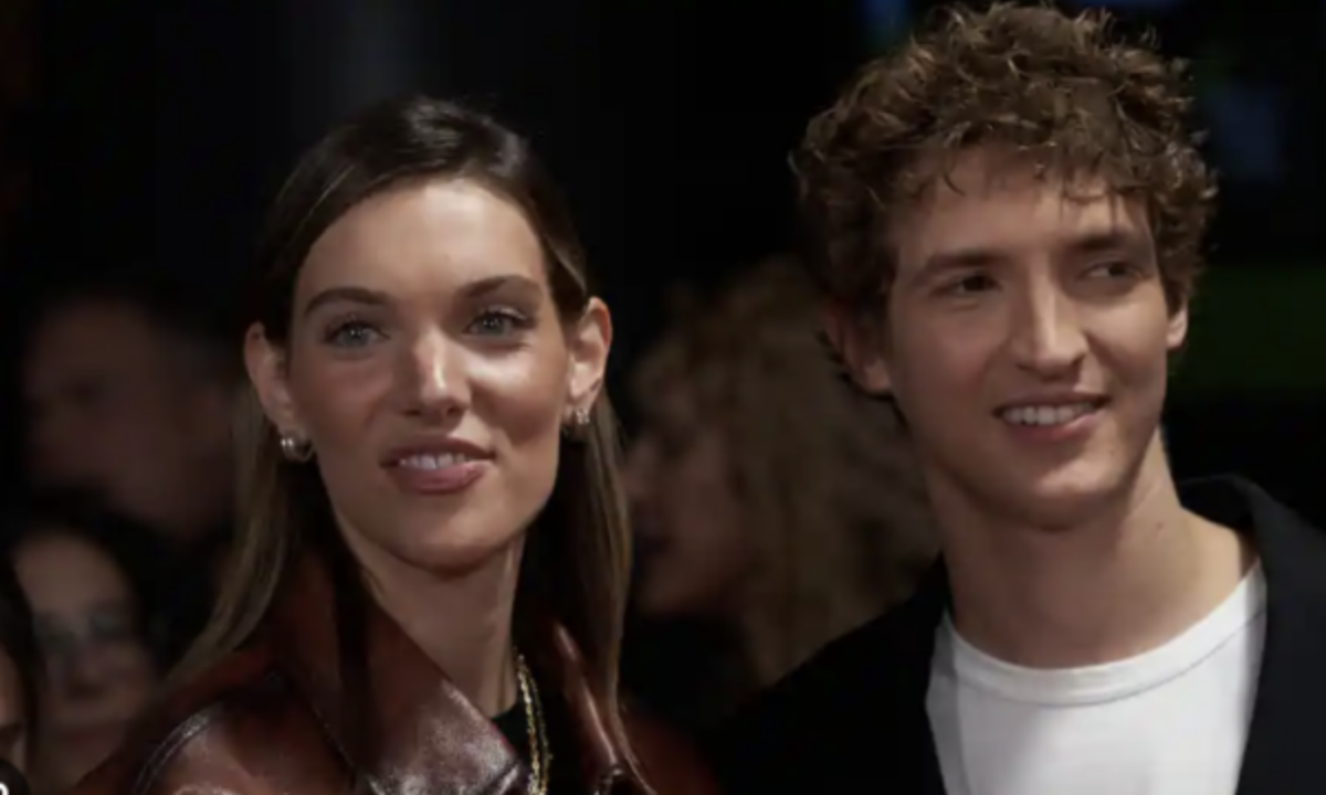 Cannes 2026 : Charlotte Cardin ose la robe transparente et enflamme la Croisette 06 photos 1 Cannes 2026 : Charlotte Cardin ose la robe transparente et enflamme la Croisette 06 photos Capture le 2026 09 17 a 10.50.46 Cannes 2026 : Charlotte Cardin ose la robe transparente et enflamme la Croisette 06 photos