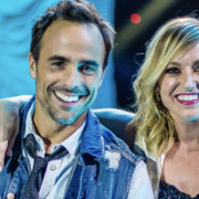 Capture le 2026 09 21 a 21.38.05 &Eacute;mily B&eacute;gin rayonne au grand amour&hellip; entour&eacute;e d'un visage connu !