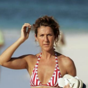 Capture le 2026 09 23 a 15.26.54 C&eacute;line Dion publie des photos en maillot et enflamme les r&eacute;seaux sociaux