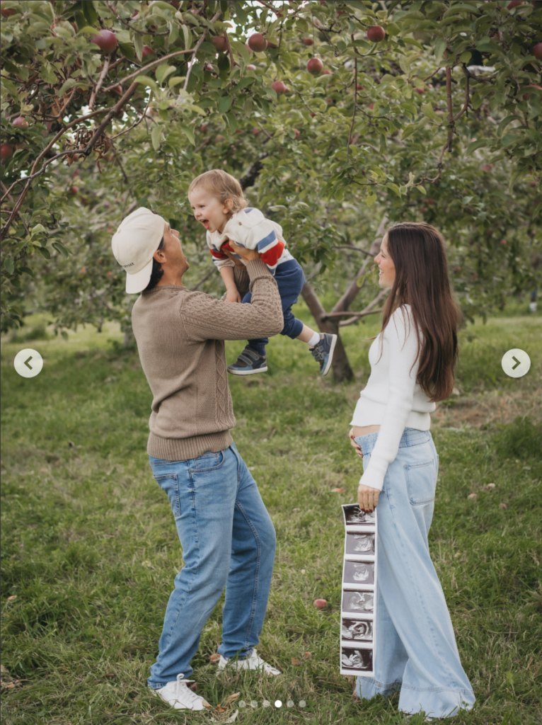 Capture le 2026 09 25 a 23.48.46 Une fille pour la fin janvier : Mika&euml;l Kingsbury et sa blonde agrandissent la famille (10) photos