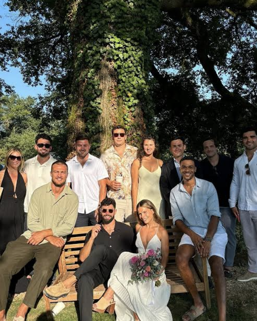 Fuite des premières sublimes photos du mariage Normand D'Amour et Pascale Montreuil 8 Fuite des premières sublimes photos du mariage Normand D'Amour et Pascale Montreuil Capture le 2026 09 26 a 01.24.12 Fuite des premières sublimes photos du mariage Normand D'Amour et Pascale Montreuil