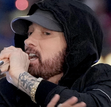 Capture le 2026 09 26 a 15.36.25 Eminem : 12 photos du domaine qui coupe du monde pendant 14 ans