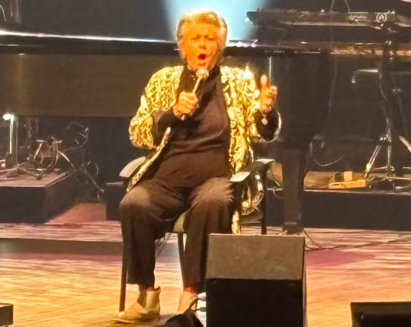 Ginette Reno surprend tout le monde avec une apparition sur scène 1 Ginette Reno surprend tout le monde avec une apparition sur scène Capture decran 2026 10 08 123945 e1791477609851 Ginette Reno surprend tout le monde avec une apparition sur scène